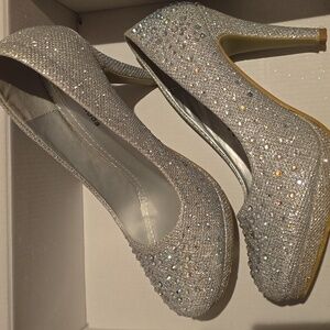 TOP Moda Silver Glitter Rhinestone Platform High Heels